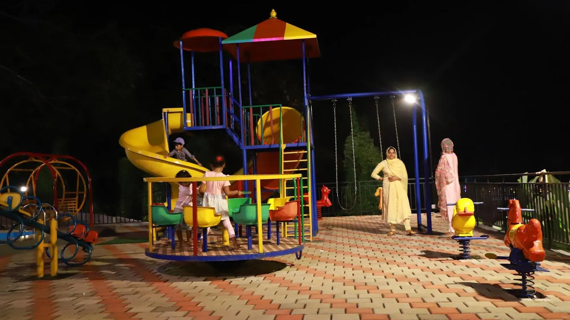 Hotel Konfudha Resort Kalpetta